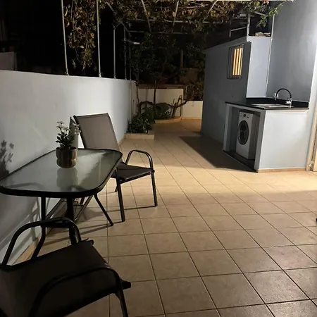 Foumidon Apartments, Chania