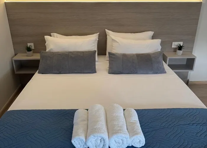 Foumidon Apartments, Chania