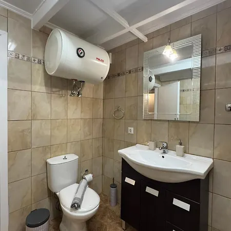 Foumidon Apartments, Chania