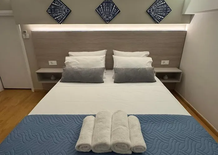 Foumidon Apartments, Chania