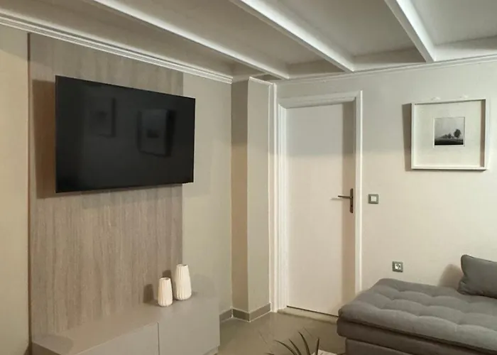 Foumidon Apartments, Chania Апартаменты *