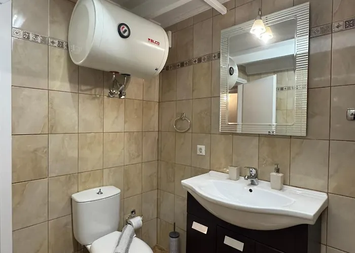 Foumidon Apartments, Chania